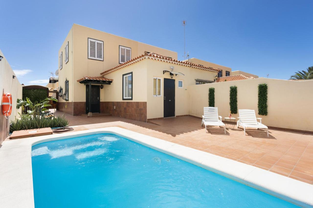 Villa Luxury with pool Tenerife - Chambres d’hôtes Las Galletas
