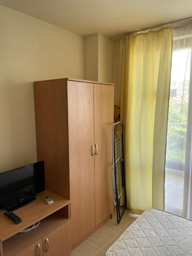 Studio with Balcony