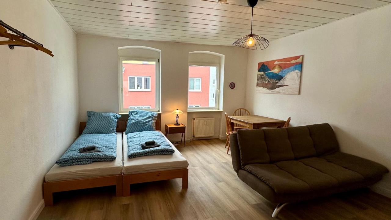 MiCasa TuCasa - stilvolles 1R-Apartment in Giebichenstein LIBRA - B&B