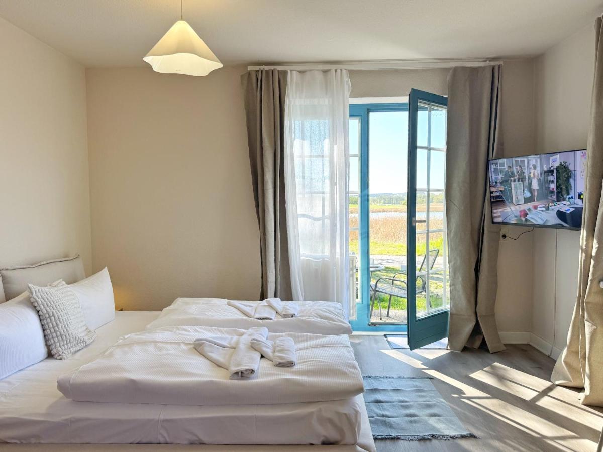 Ferienapartment Hygge Rügen Ostsee Seedorf am Neuensiener See - B&B