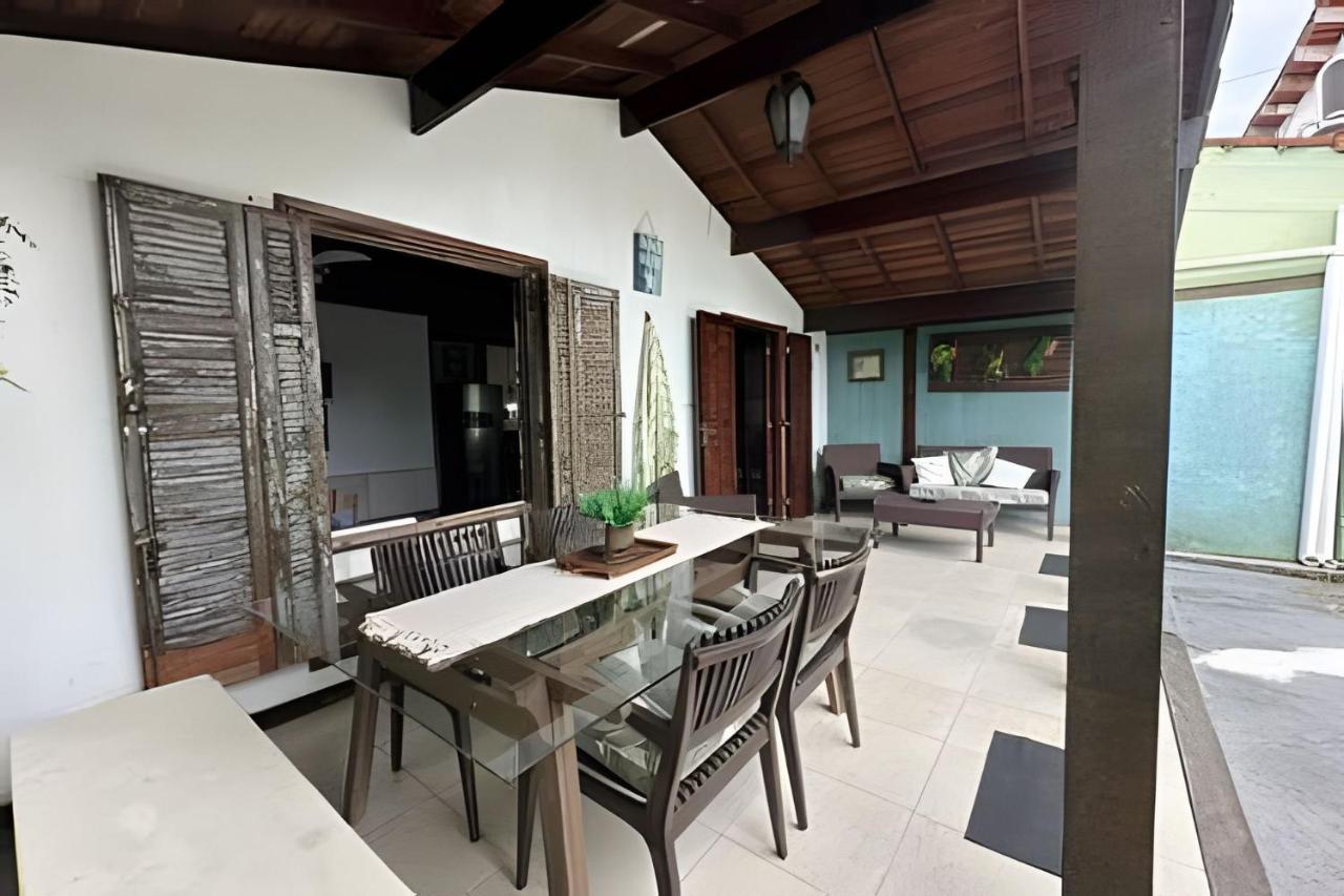 Casa térrea a menos de 100m da praia de Juquehy - B&B