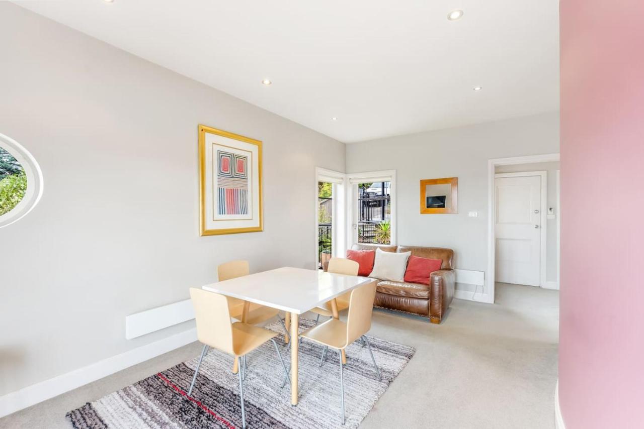 Central and Private Bay Retreat - Ferienwohnung Sandy Bay