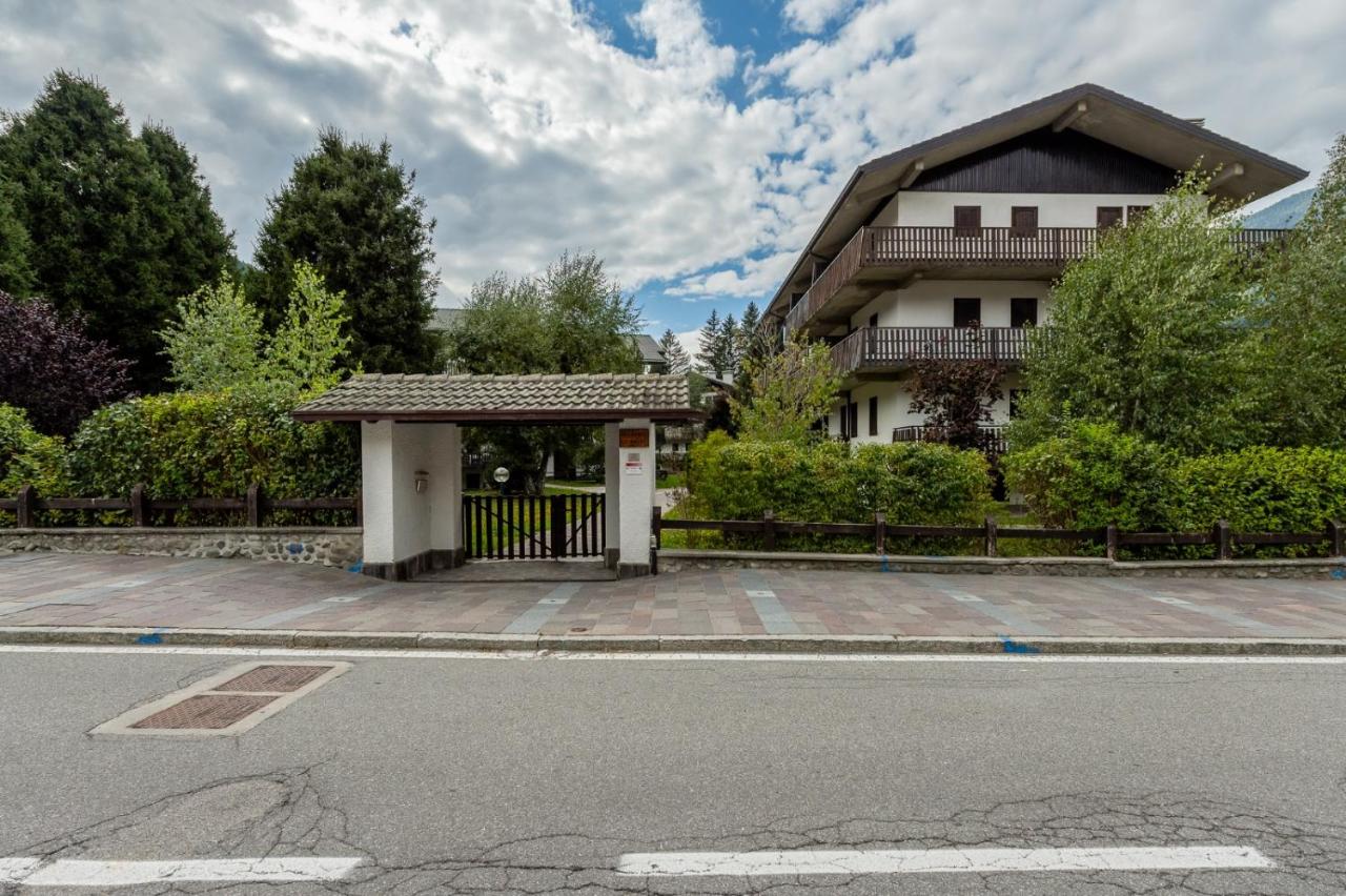 Tonale Sky Attic - Ponte di Legno by InnStay - Chambres d’hôtes