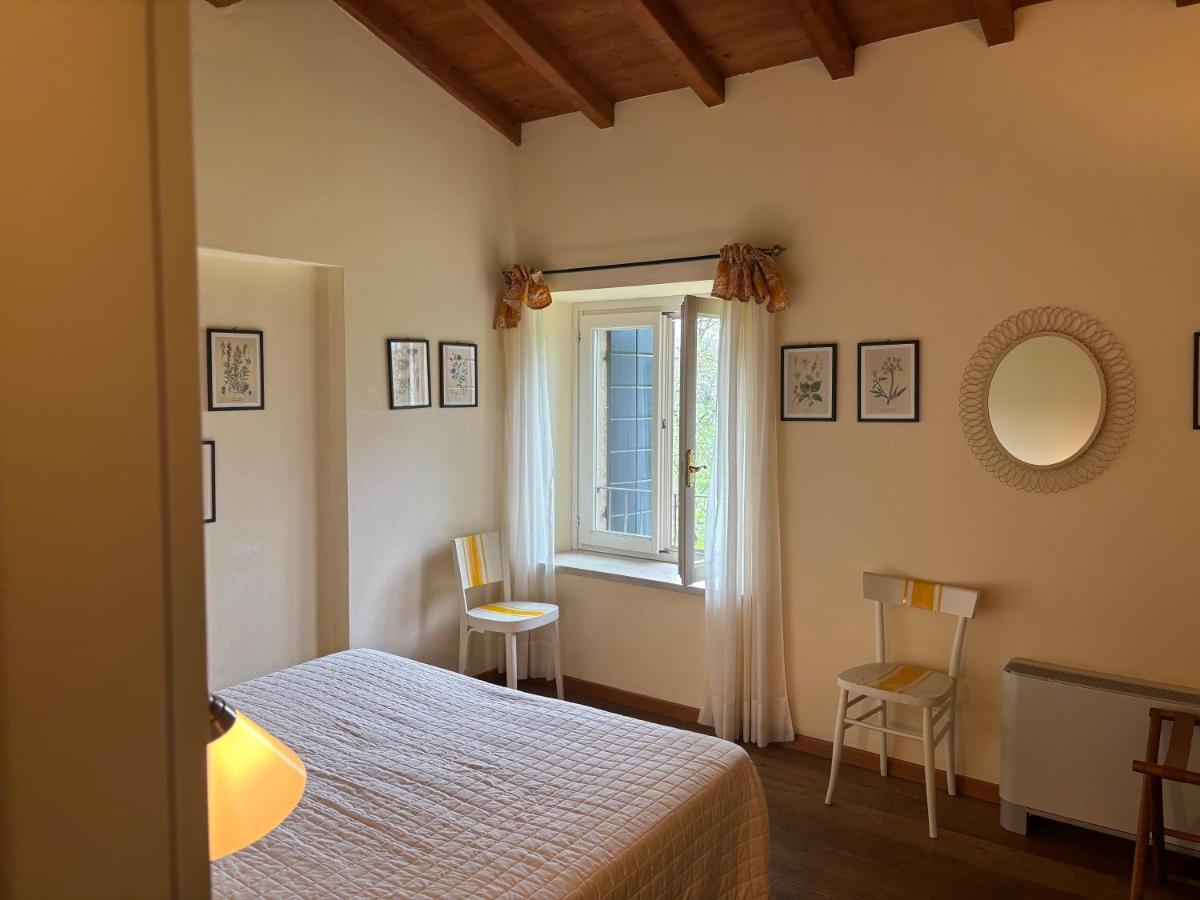 Appartamento con 2 Camere da Letto e Vista Giardino 