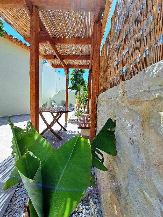 4 Seasons villa-Sea view - B&B