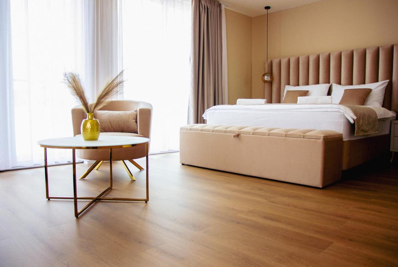 Palazzo Apartments - Ferienwohnung Rimavská Sobota