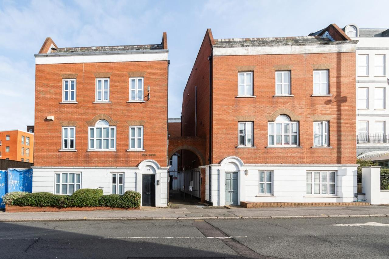 IBEX HOUSE 2 Beds Central Well Equipped Apartment - B&B Reading