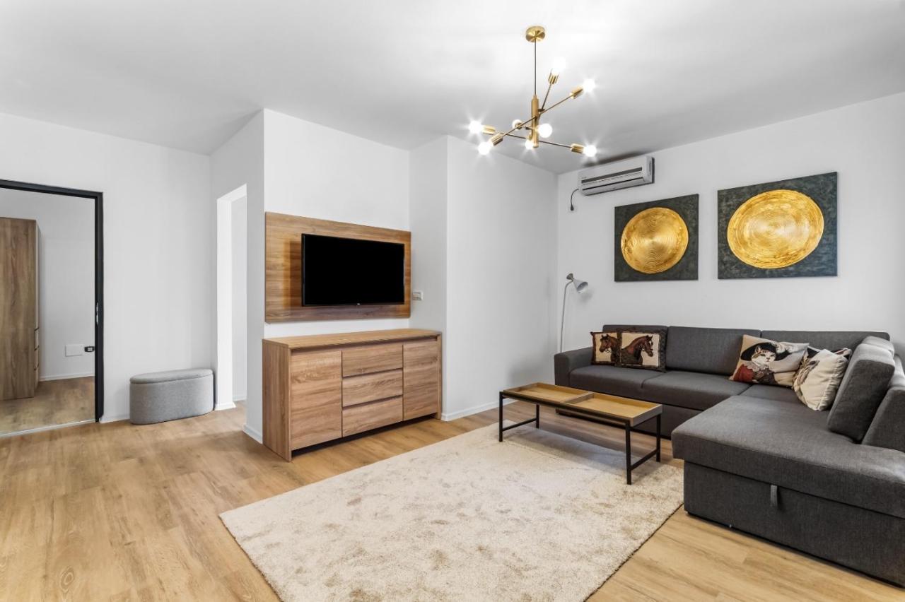 Oasis Apartments - Bed and Breakfast