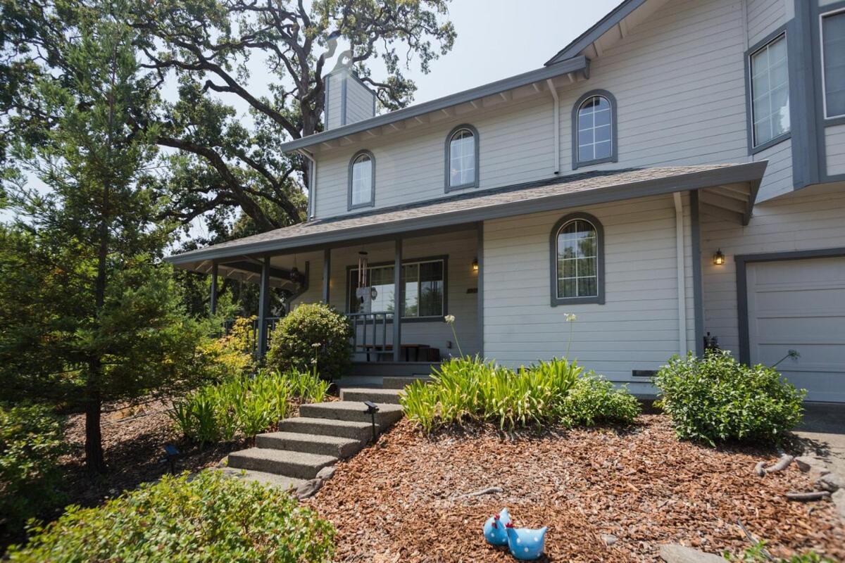 The Sonoma Grape Escape 4 BD and 2,5BA Wineries Nearby - B&B
