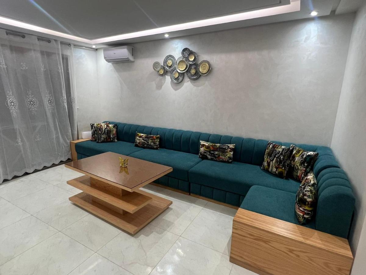 appartement de lux vue piscine 5 min plage bouznika - B&B Bouznika