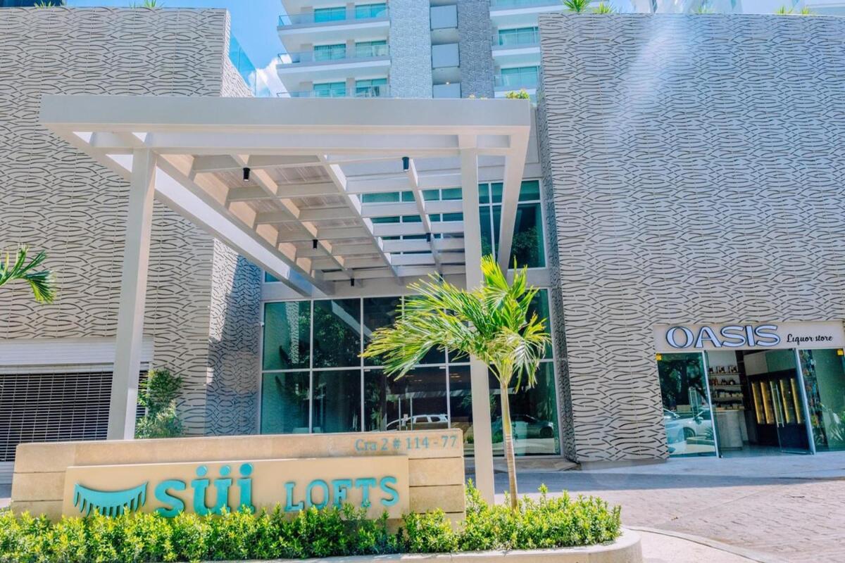 16th floor beach apartment with hotel amenities - B&B Santa Marta