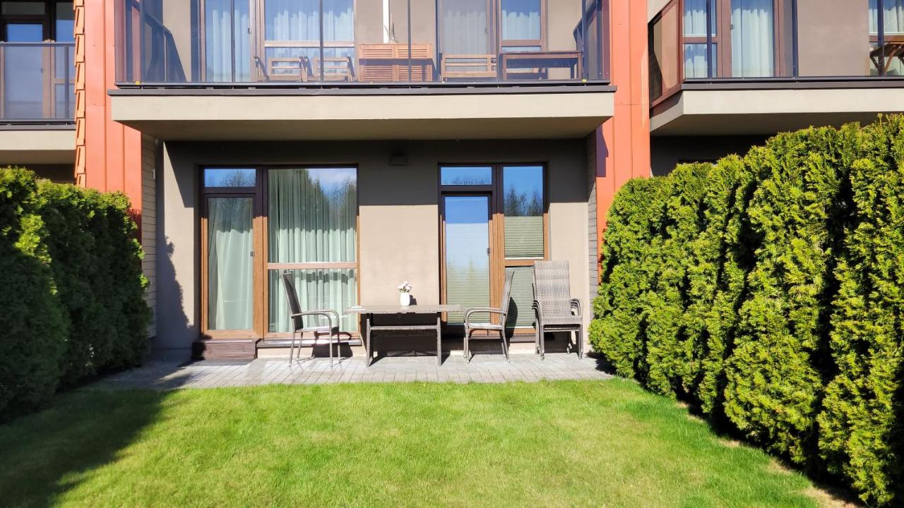 Apartamentai "Sentimentai" su erdvia terasa vos 200 m iki jūros - Chambres d’hôtes Palanga