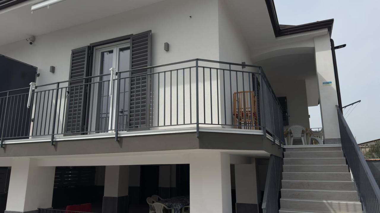 Casa Helia - Baia Azzurra Levagnole - B&B