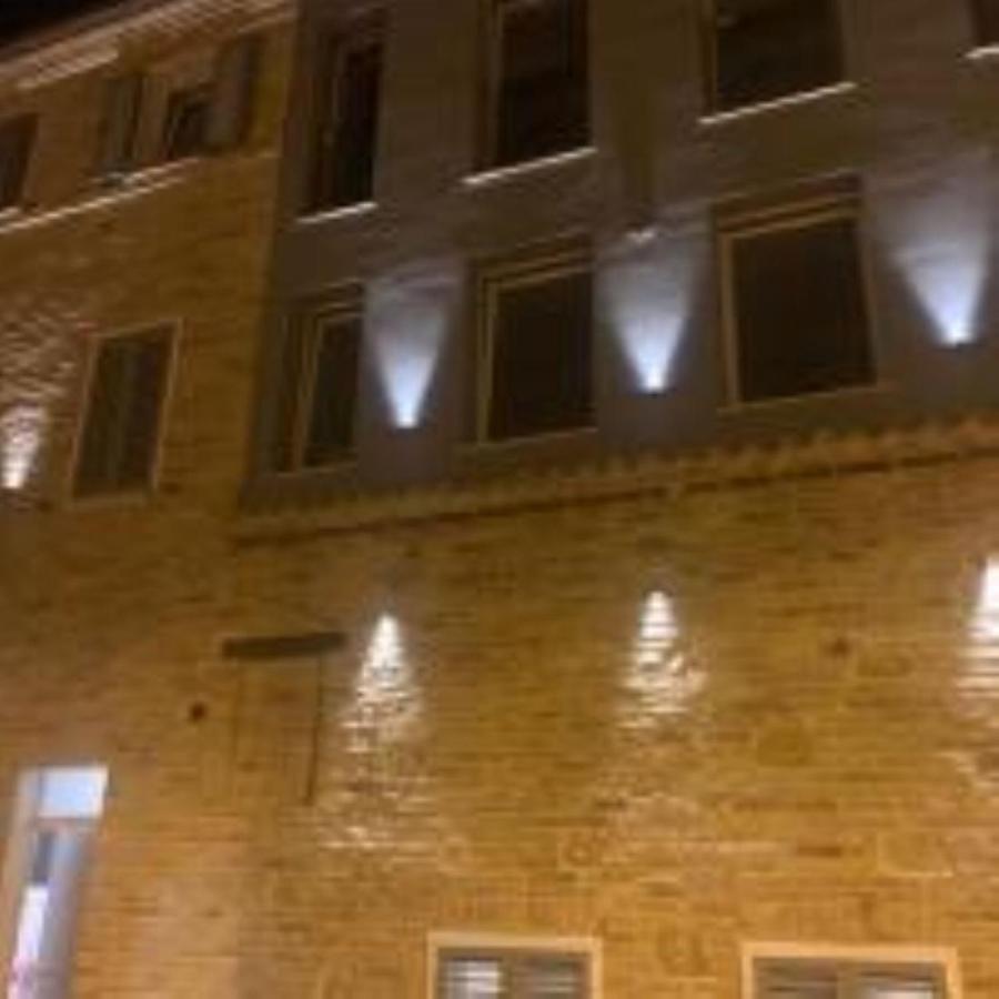 Love Suite Gallery Appartamento con Sauna - Bed Art Relaxing Suite - B&B San Benedetto del Tronto