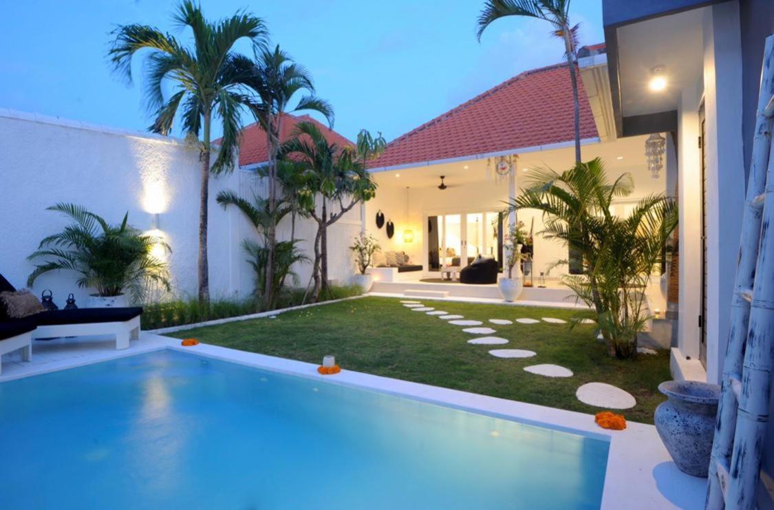 Villa Casa Leo - B&B Seminyak