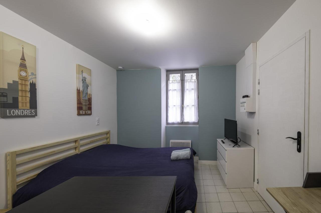 le p'tit studio de Segré centre - Bed and Breakfast