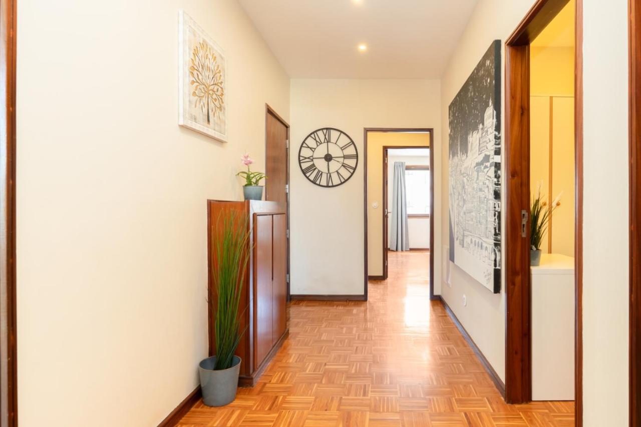 Bright & Spacious Flat by Host Wise - B&B Porto