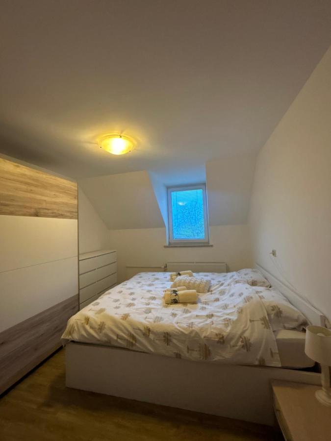 Apartamento de 2 dormitorios con balcón