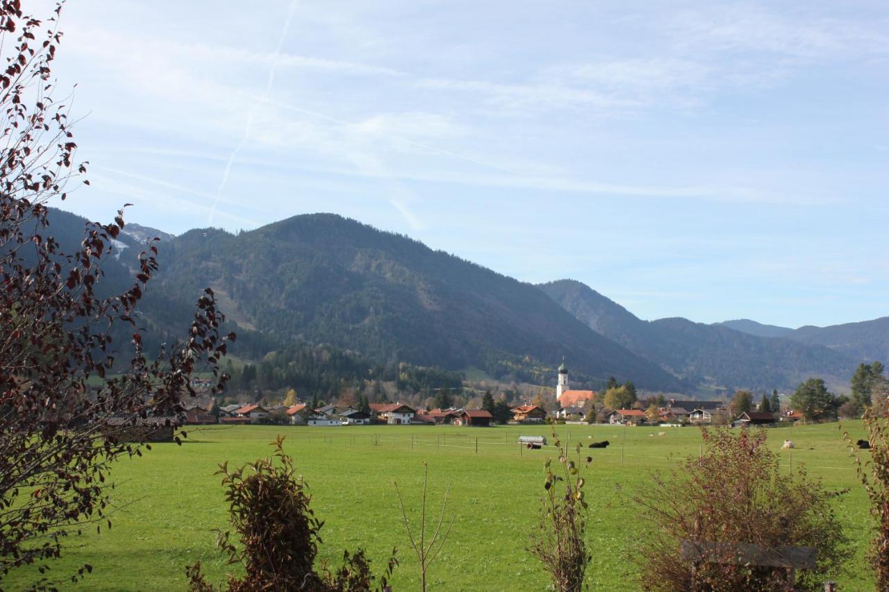Ferienwohnungen Almrausch - B&B Oberammergau