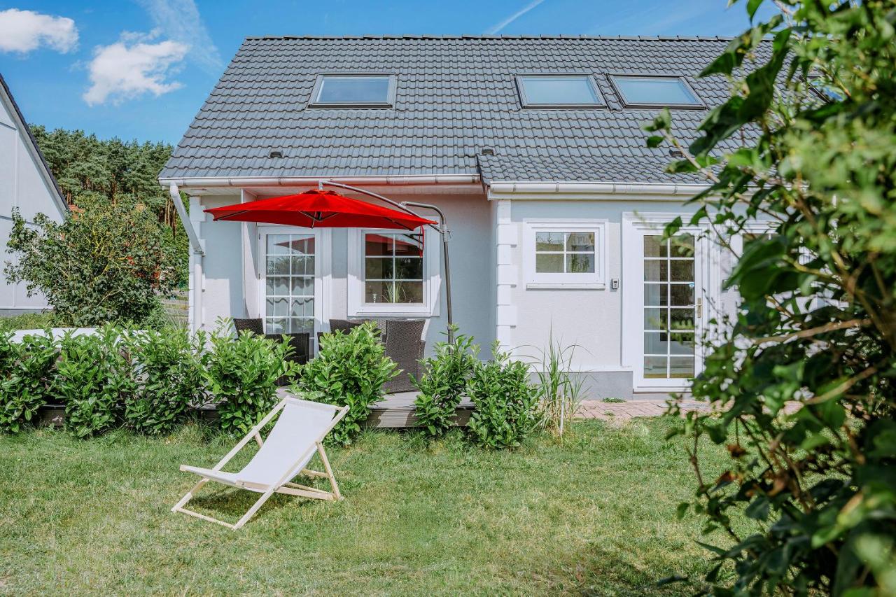 Ferienhäuser Insel Usedom Haus Samara 8 - Blick aufs Achterwasser! Whirlpool und Sauna - B&B Lütow