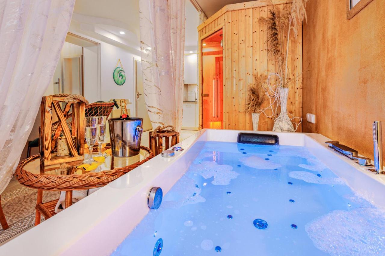 Appartement 1 Chambre avec Baignoire Spa
