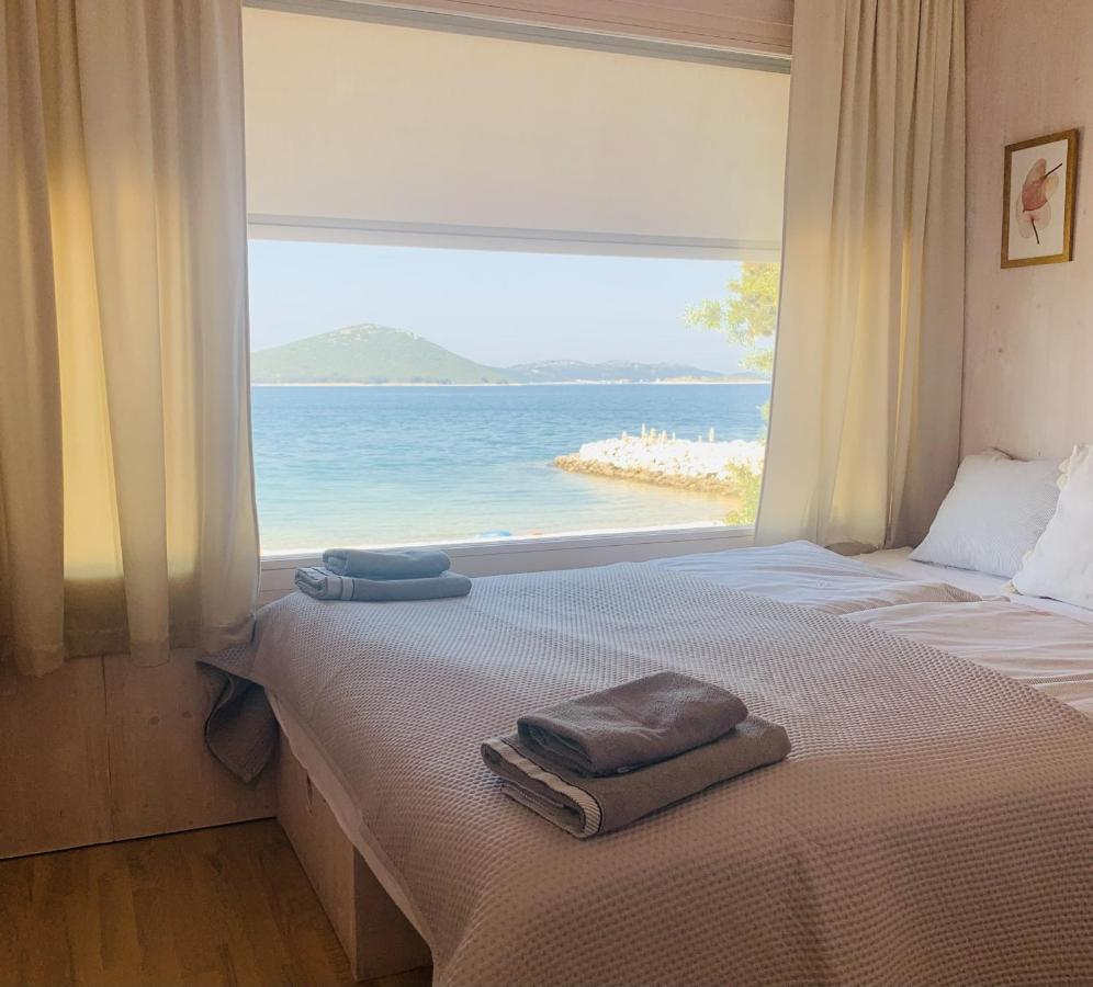 Villa - Beach Front