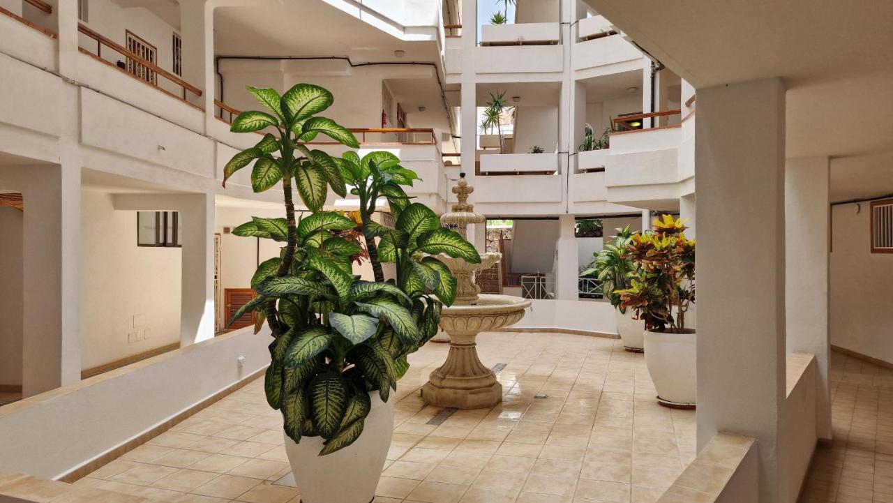 Los Cristianos Holiday apartment - B&B Arona