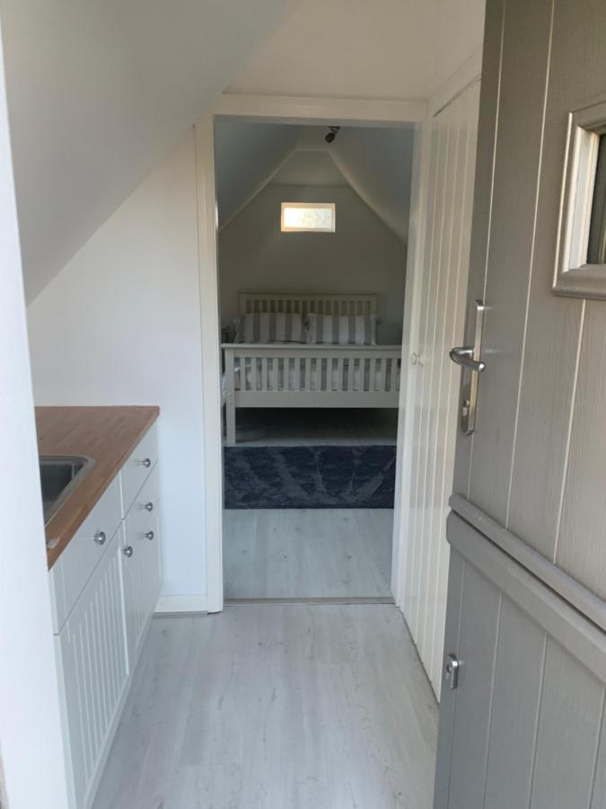 Hewarts Lodge, Brand New Property, 1 Mile From The Beach, 15 Minutes From All Goodwood Events - B&B Bognor Regis