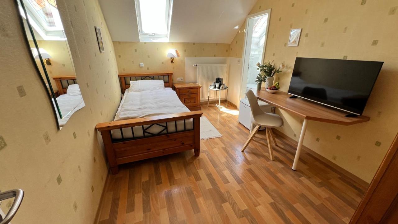 Gästehaus Kliebenstein - B&B Saarwellingen
