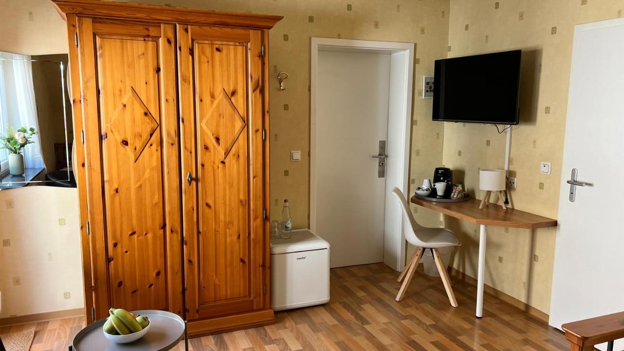 Tweepersoonskamer met 2 Aparte Bedden en Balkon