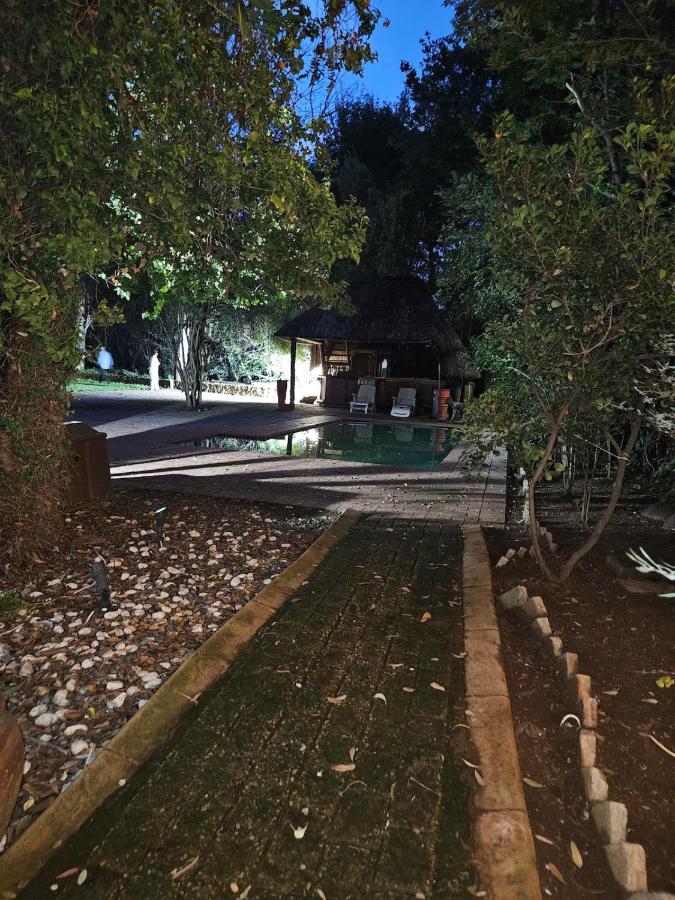 Moonlit River Retreat - B&B