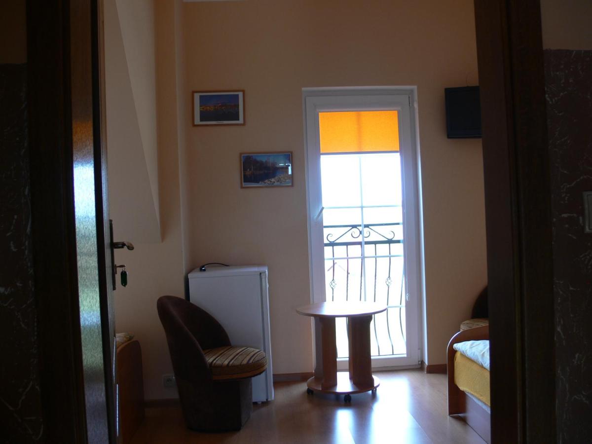 Camera Doppia con Letti Singoli
