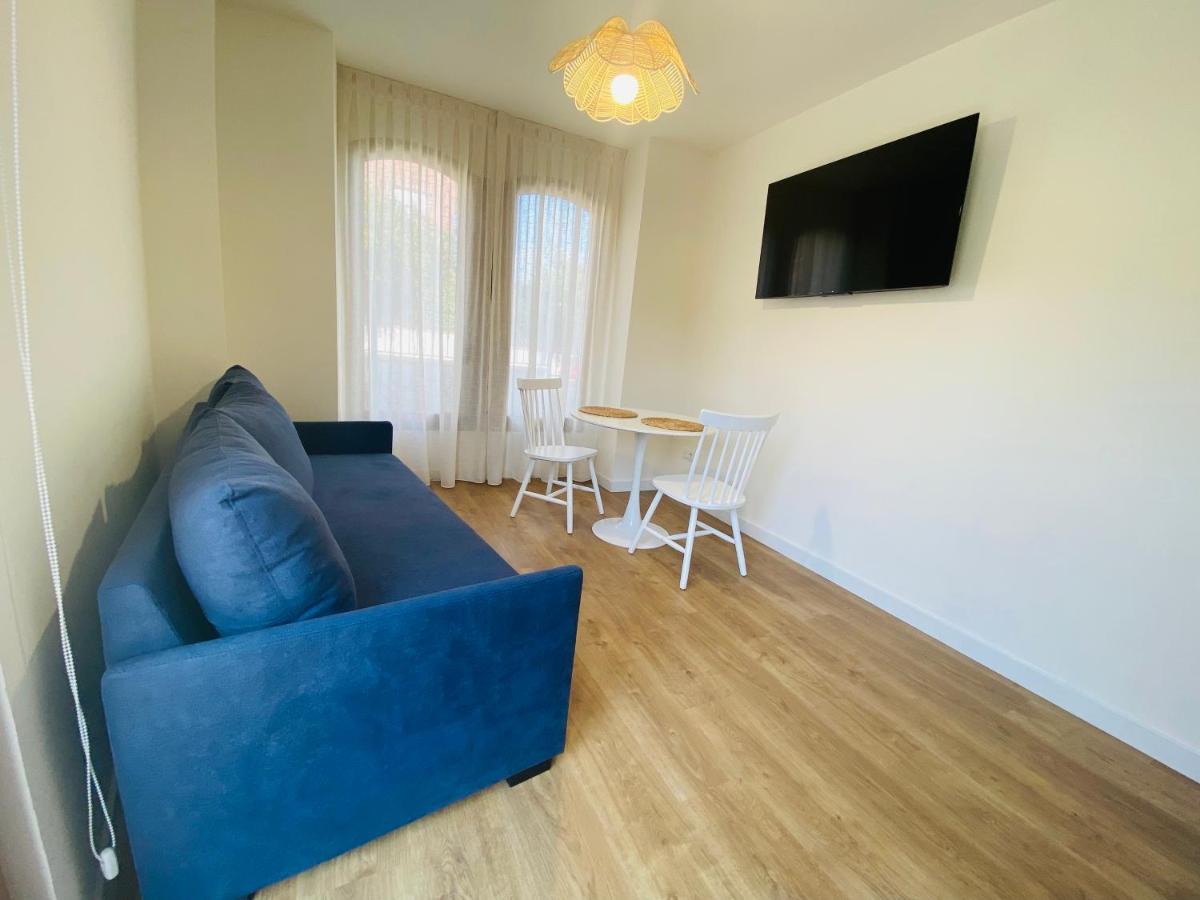 One-Bedroom Apartment with Terrace