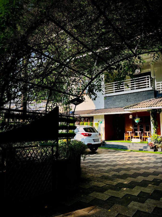 JoeVilla Homestay Near Kottiyoor - B&B