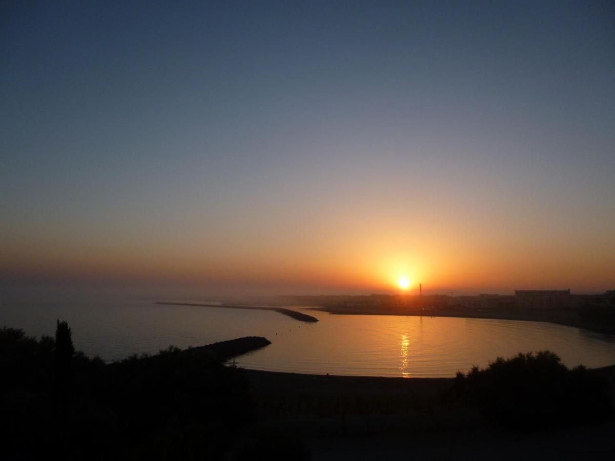 2 pièces climatisé avec terrasse en front de mer à Sète - FR-1-472A-273 - B&B Sète
