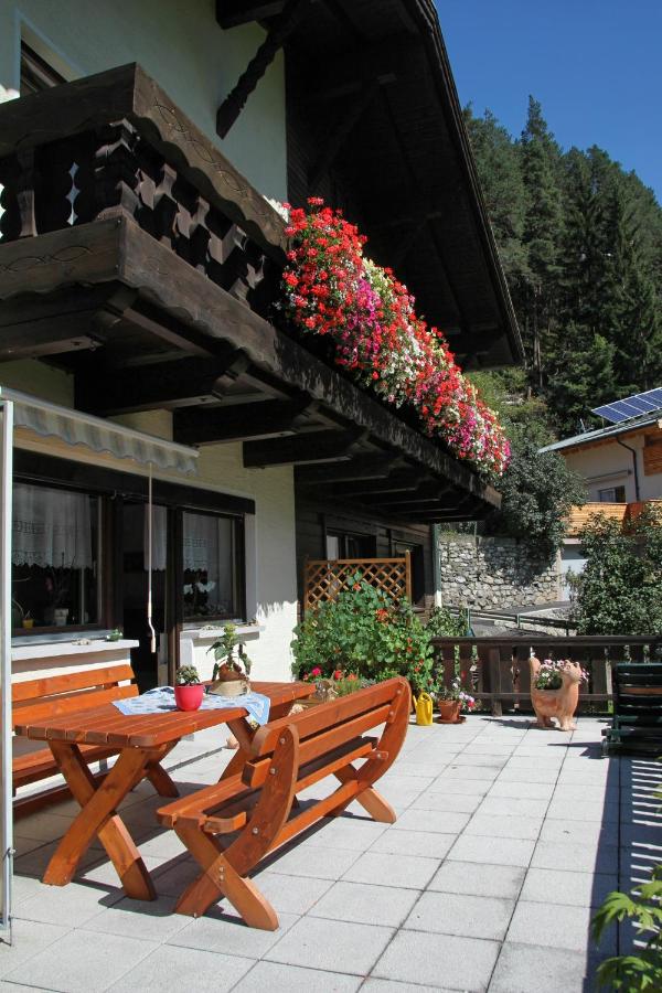 Gästehaus Scherl - B&B Pettneu