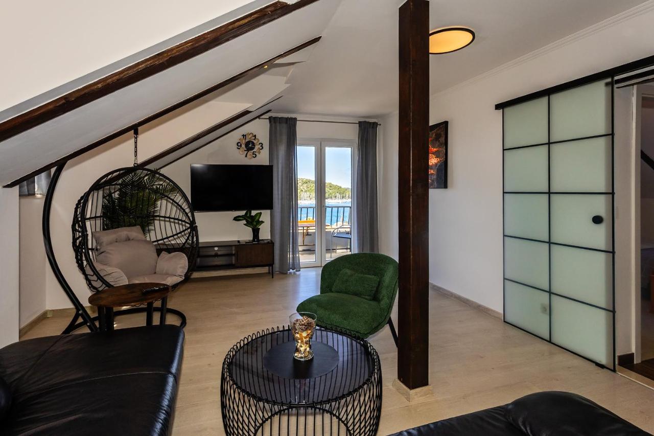 Renovated Apartments Skorin - Chambres d’hôtes Rogoznica