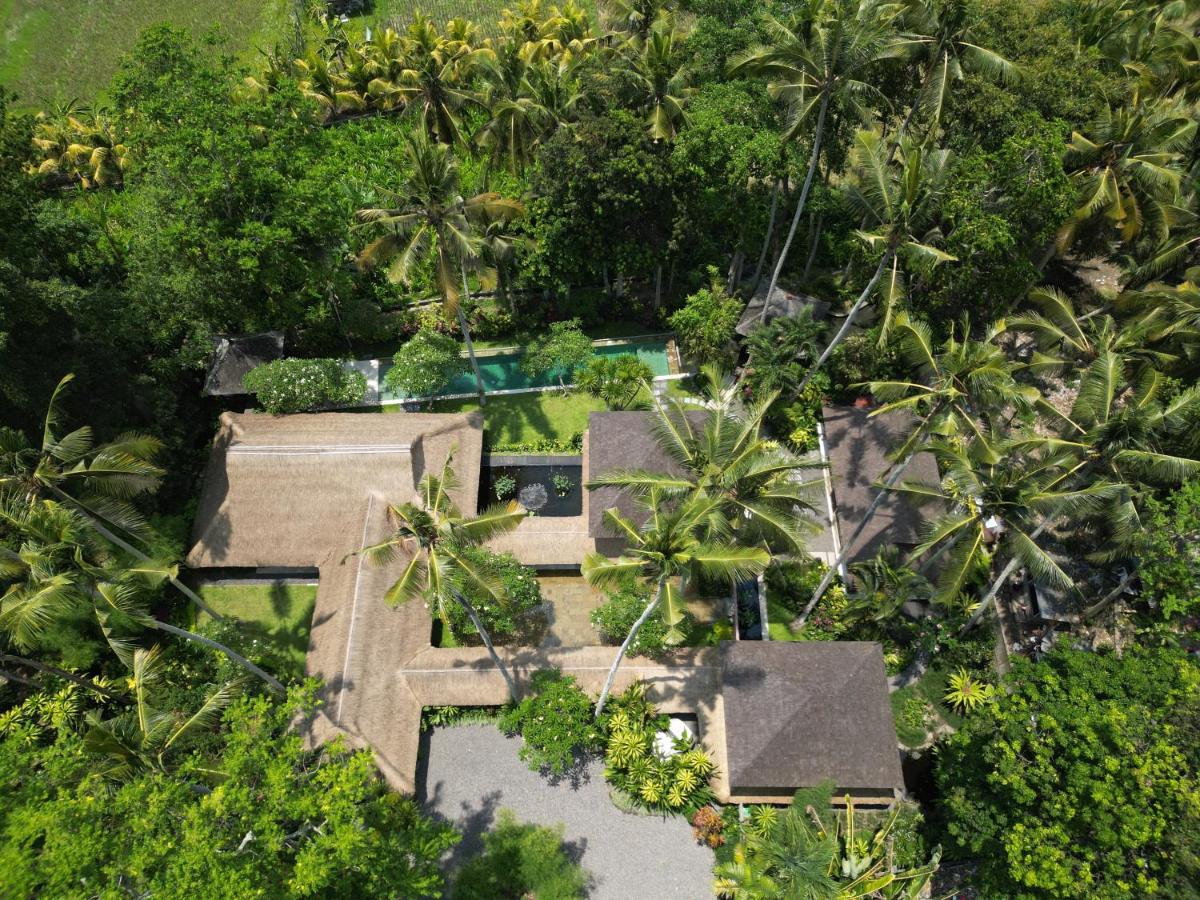 Villa Pantulan Bali - B&B