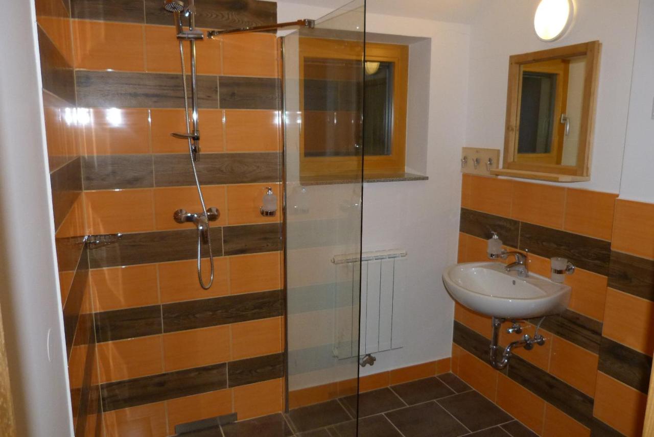 Standard Triple Studio