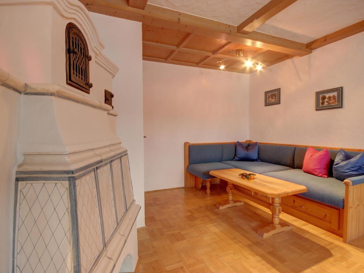 Appartement met 1 slaapkamer, balkon en uitzicht op de bergen.