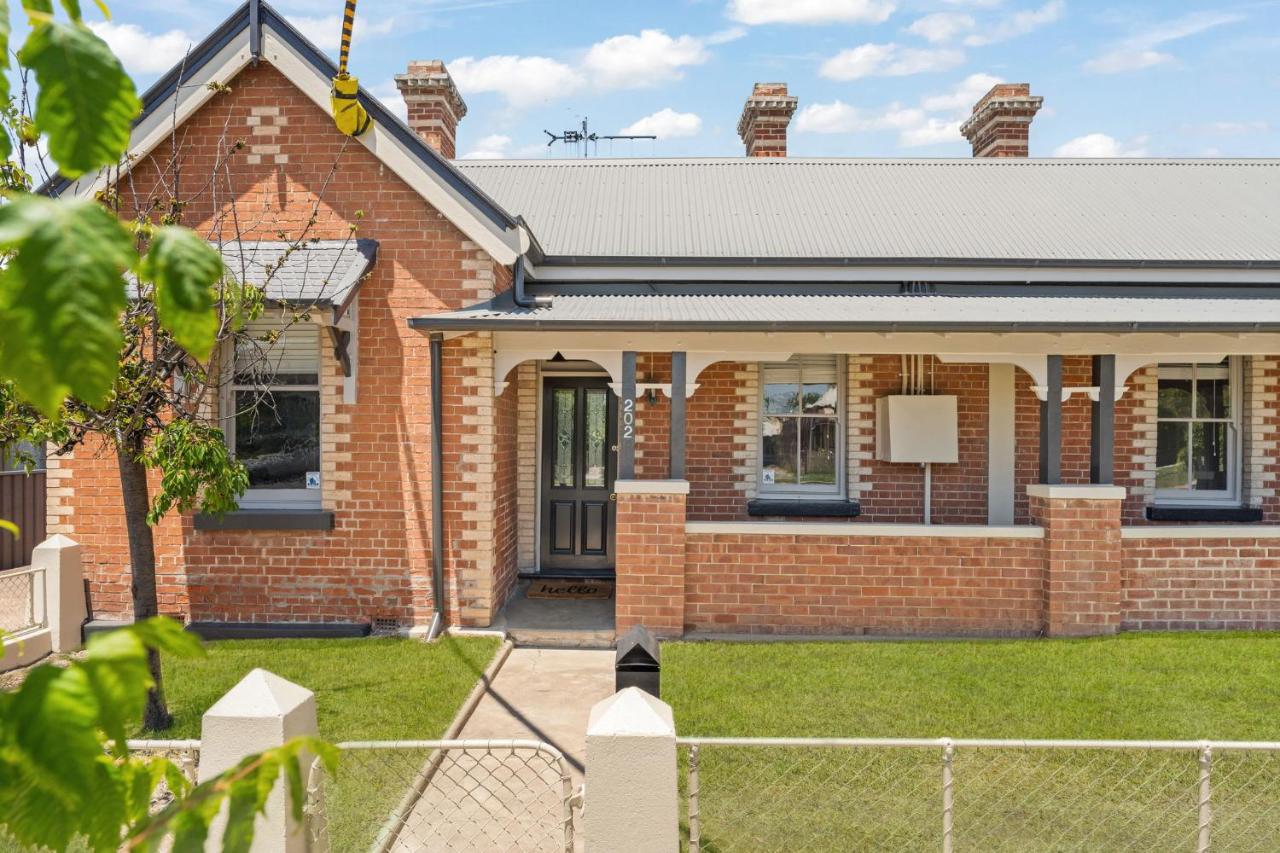 Wonderful William - Charming Home close to CBD - B&B