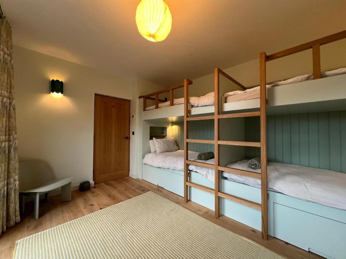 Quad Corner with beautiful views - Chambres d'hôtes West Parley