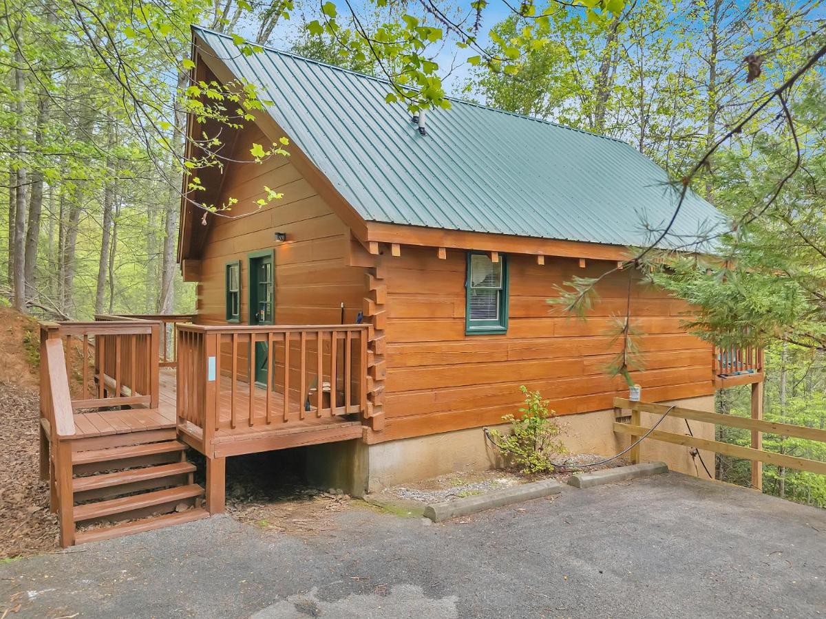 Foxy Lady #1531 - B&B Gatlinburg