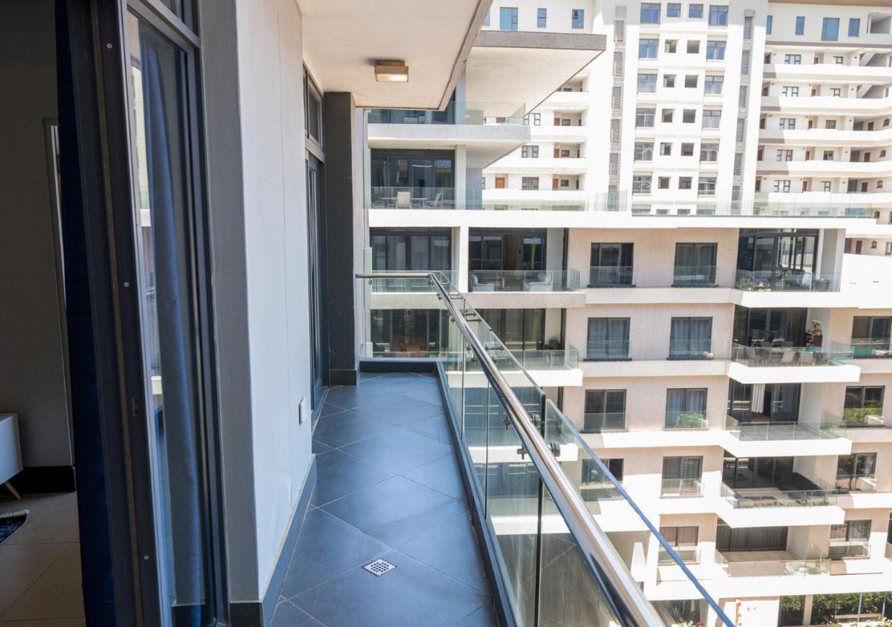 Marina Bay 802, Umhlanga Ridge by Euphoric Leisure - B&B