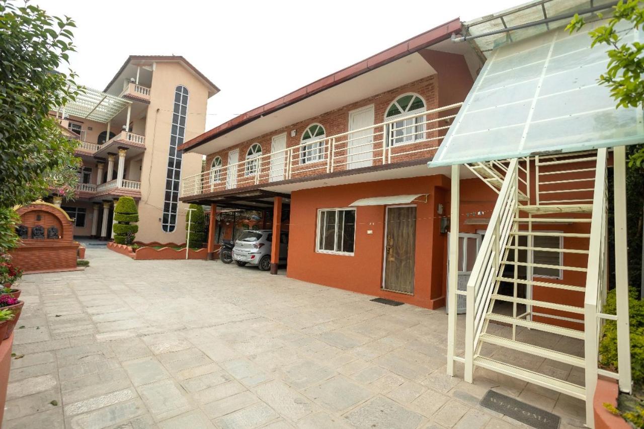 Kathmandu room with great view, like resort - B&B Bālāju
