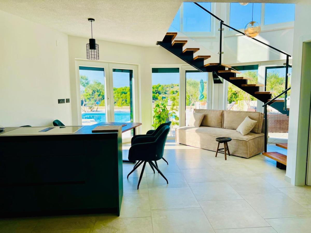 Traumhaftes Apartment mit Pool - B&B
