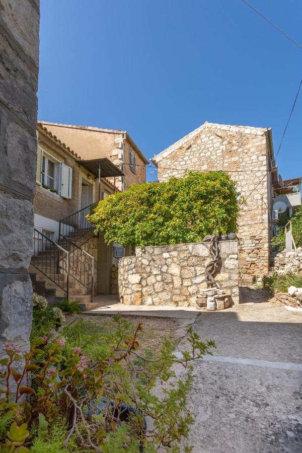 Apartment mit 2 Schlafzimmern und Terrasse