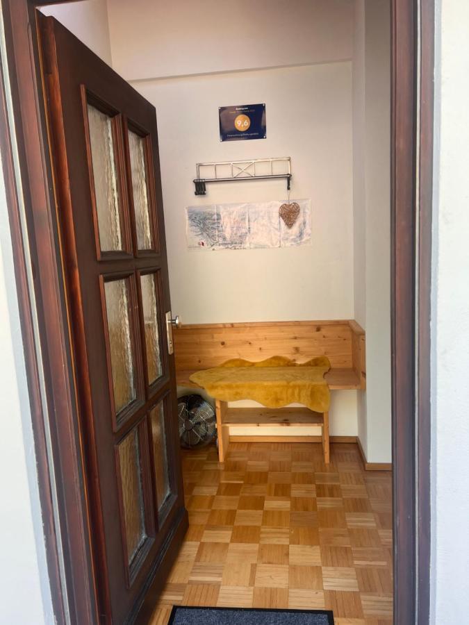 Ferienwohnung Dreiburgenblick - B&B