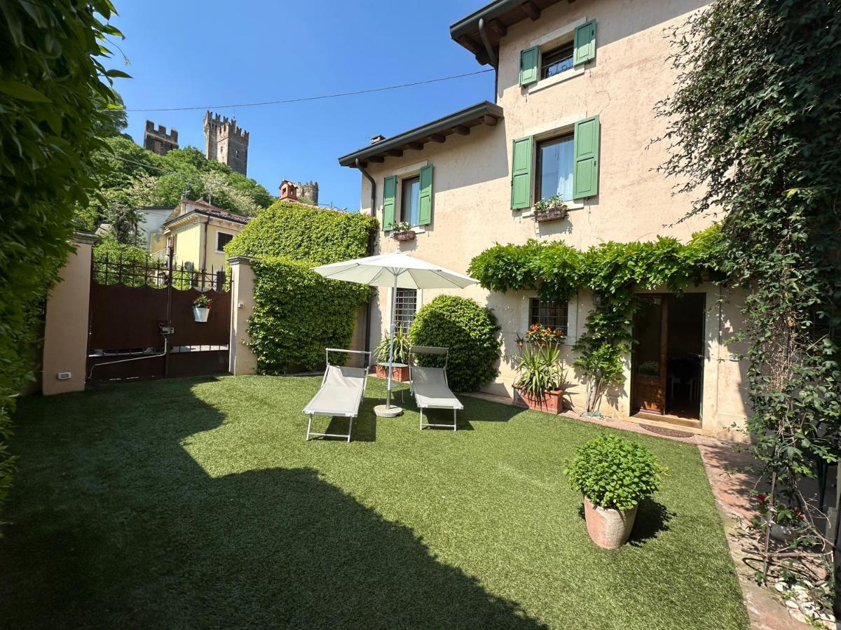 Sottocastello Apartments - Chambres d’hôtes Valeggio sul Mincio