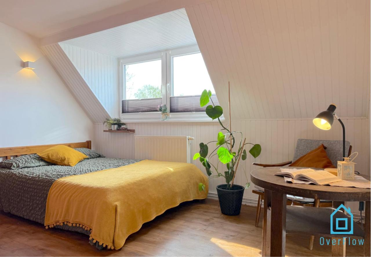 Old School Room - Charming Place, 15 Minutes to Gdańsk Old Town & Seaside - Ferienwohnung Danzig